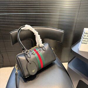 GUCCI Borsetto Boston Bag with Gold Hardware Leather Shoulder Bag